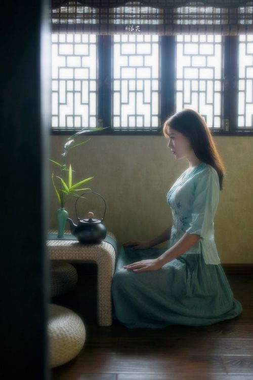 皇马主力阵容轮换保持高强度输出，皇马什么阵型