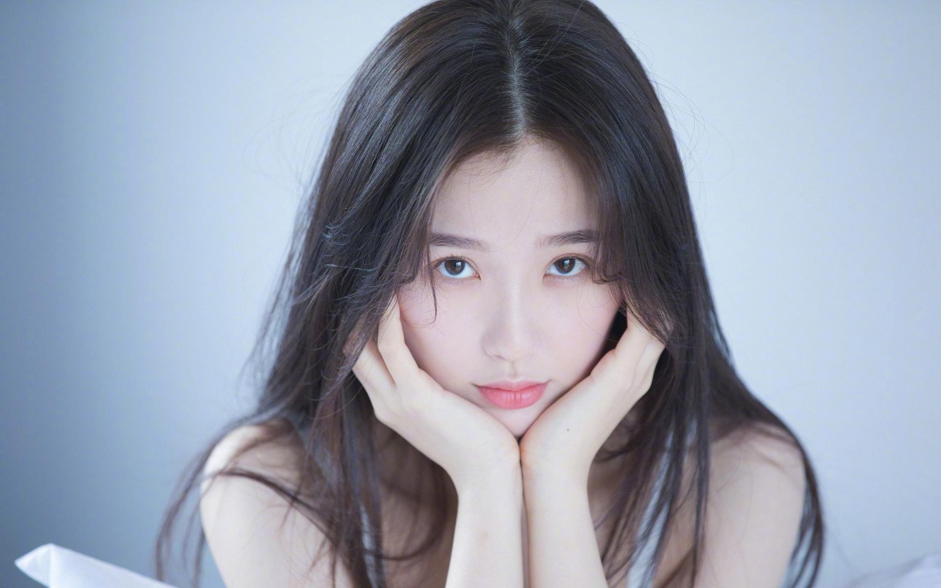 “美洲狮队凭借团队合作晋级橄榄球冠军锦标赛四强”