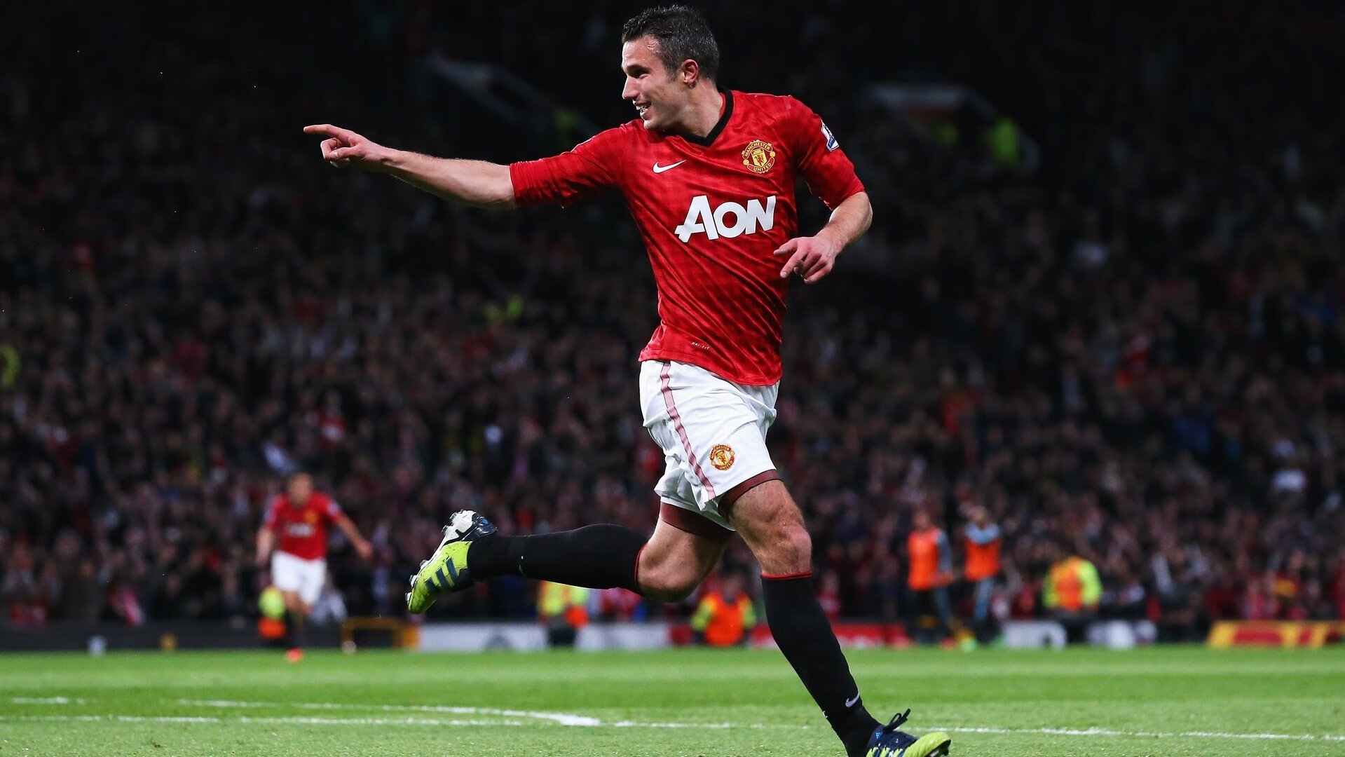 巴萨计划引援，目标锁定欧洲中场新星